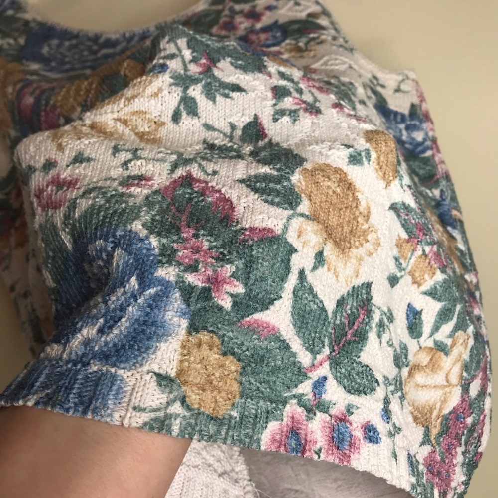 Vintage sleeveless blouse floral tapestry sweater - Picture 4 of 6